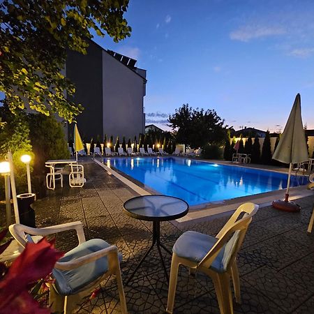 Villa Amsterdam Ohrid Luaran gambar