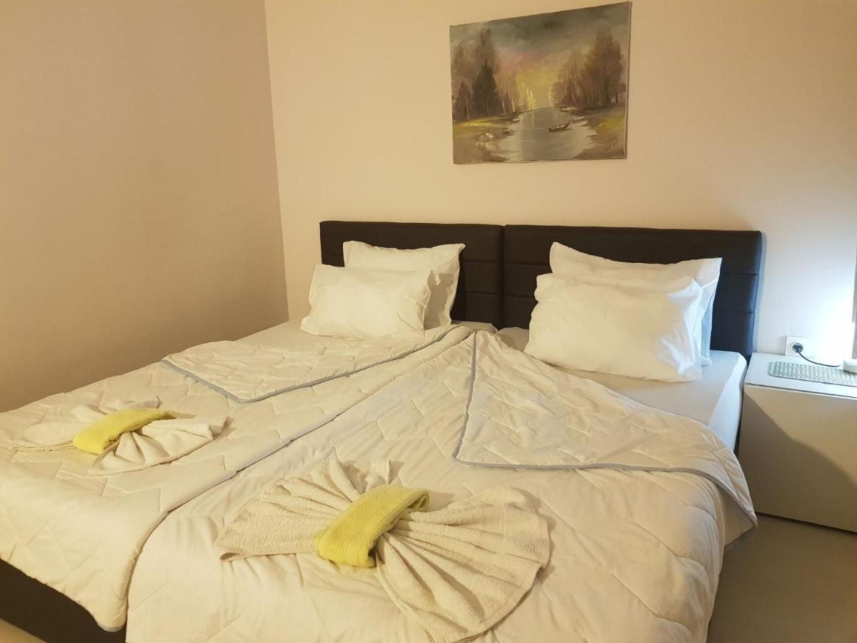 Villa Amsterdam Ohrid Luaran gambar