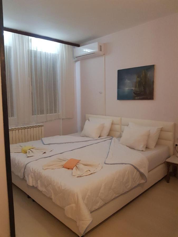 Villa Amsterdam Ohrid Luaran gambar